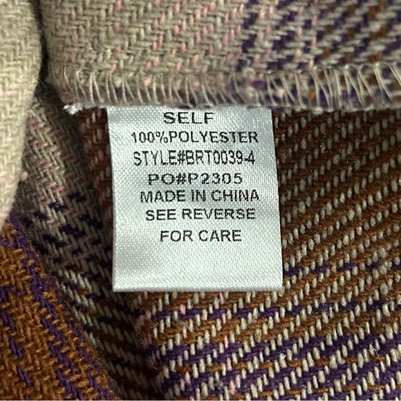 Bailey Rose Shacket - Picture 5 of 7